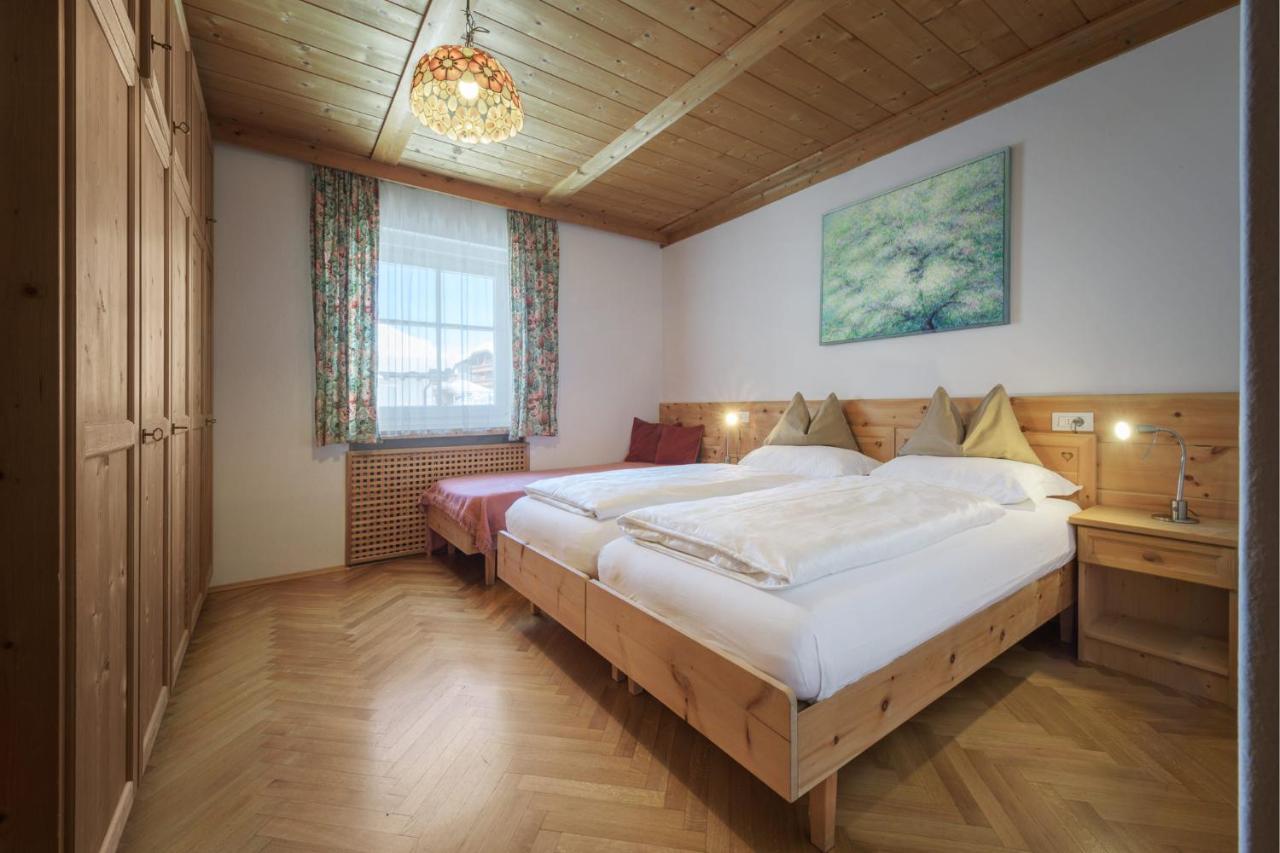 Apartments Heritage House Margherita Santa Cristina Val Gardena Bagian luar foto